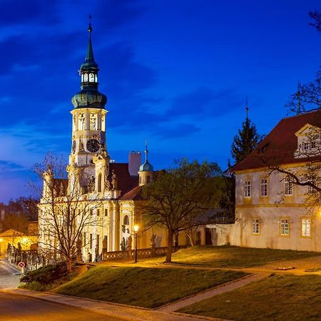 Loreta Hotel Прага Екстер'єр фото