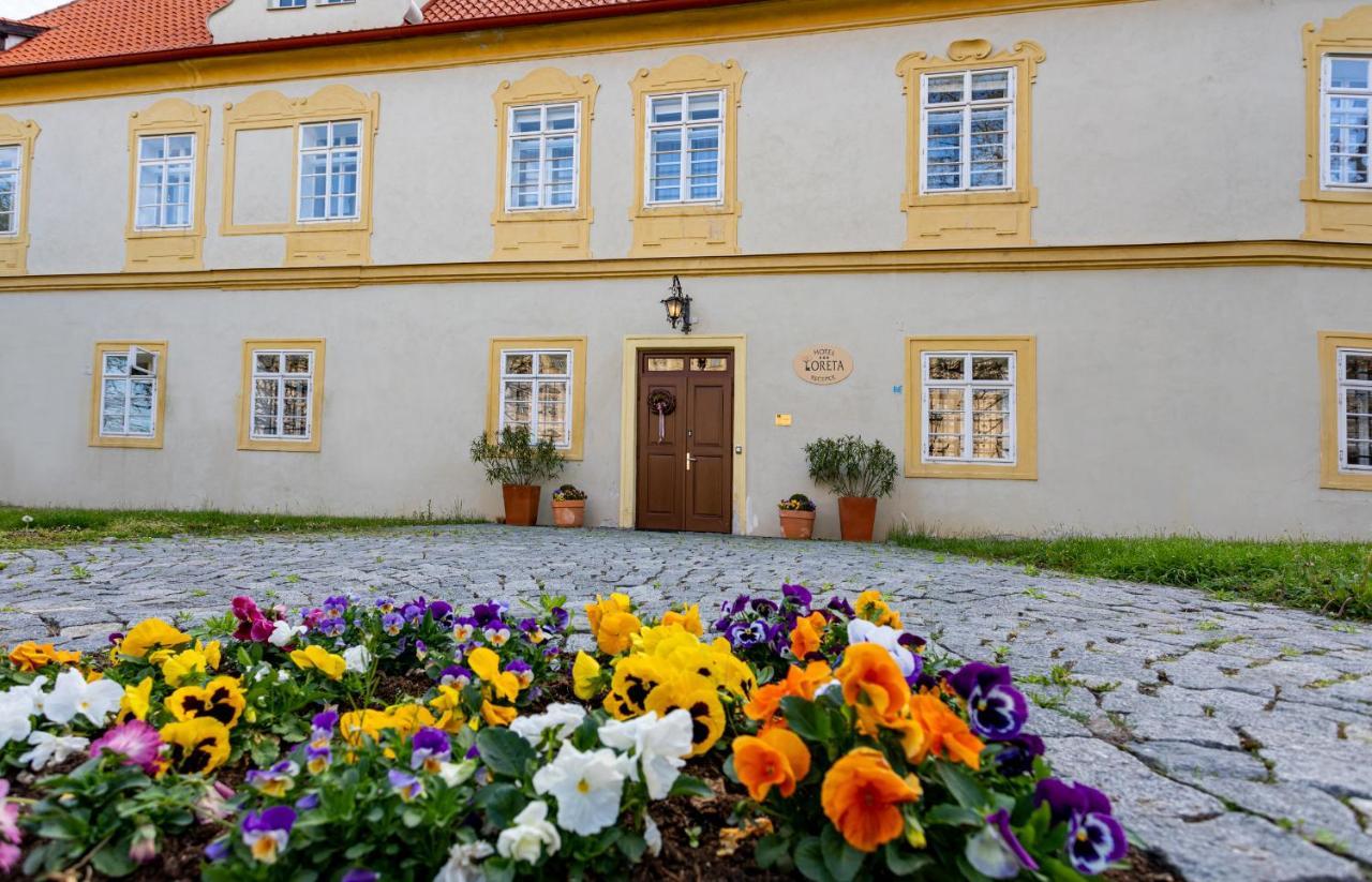 Loreta Hotel Прага Екстер'єр фото
