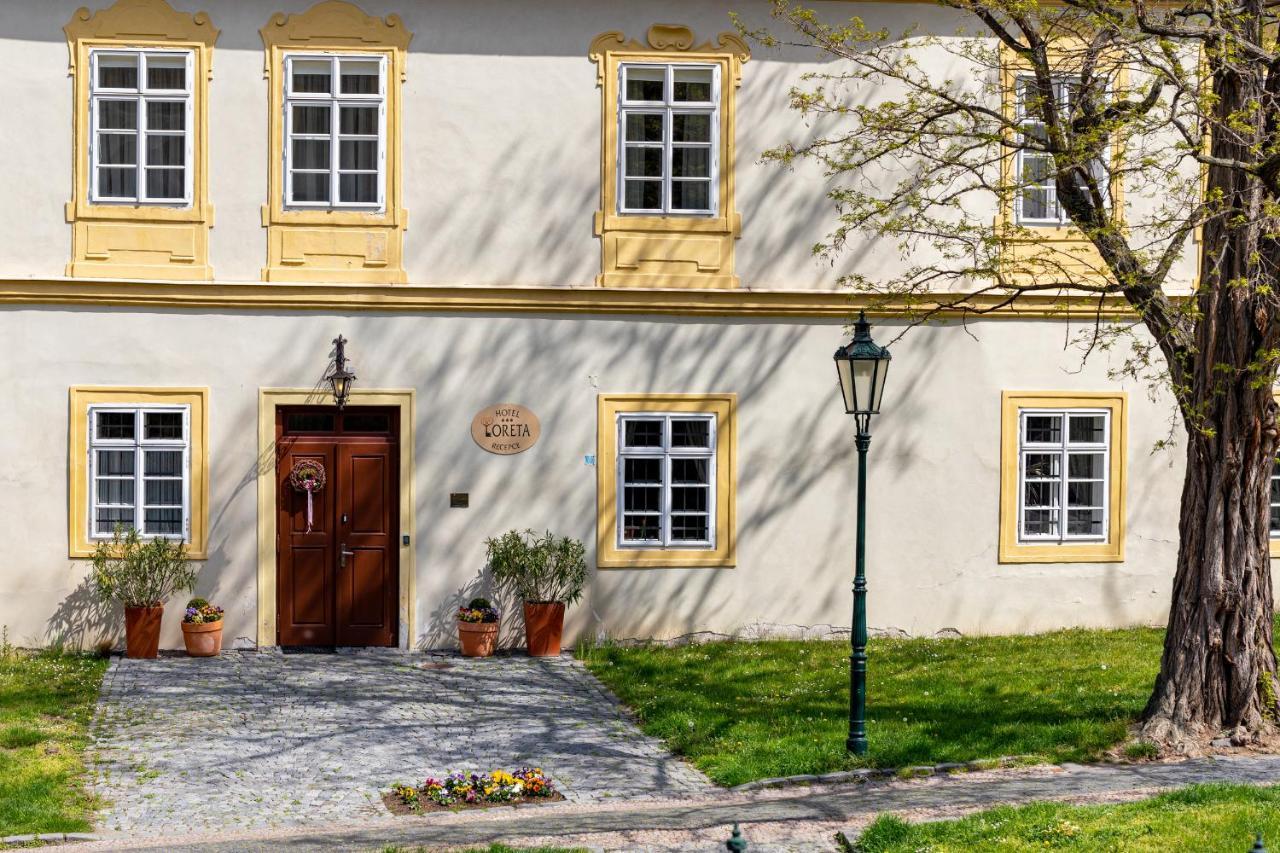 Loreta Hotel Прага Екстер'єр фото